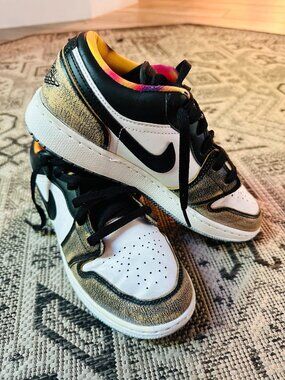 Air Jordan 1 Low SE Wear-Away Onyx Orange Yellow Size 9.5